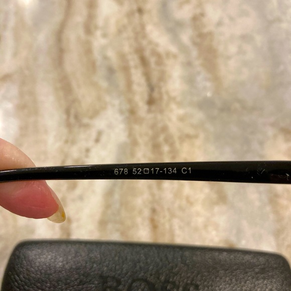 Hugo Boss glasses frame with matching case - Picture 5 of 7